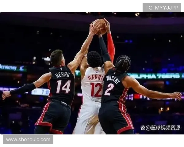 费城76人鏖战迈阿密热火双方激烈对攻上演巅峰对决 费城76人鏖战迈阿密热火双方激烈对攻上演巅峰对决