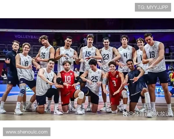 伊朗男排与加拿大男排激战正酣谁能在国际赛场上笑到最后